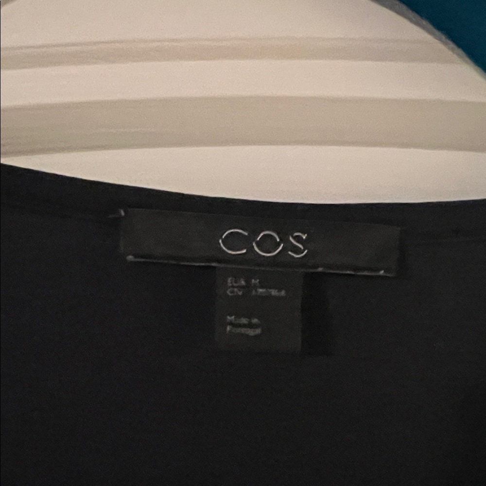 Navy blue COS dress - Medium - like new - large front pockets - Picture 3 of 6
